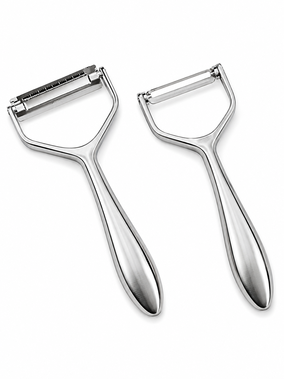 Götze Luxury Premium Peeler duo featuring a julienne peeler and straight-edge vegetable peeler with polished ergonomic handles.